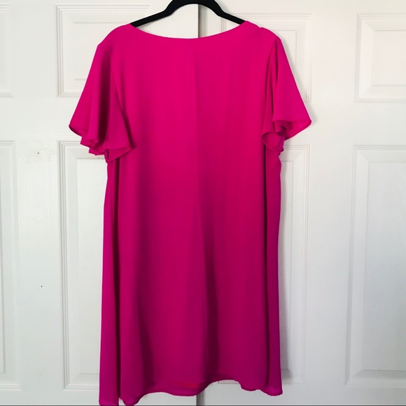 💗BOUTIQUE FLOWY V NECK FUCHSIA DRESS - Picture 2 of 6